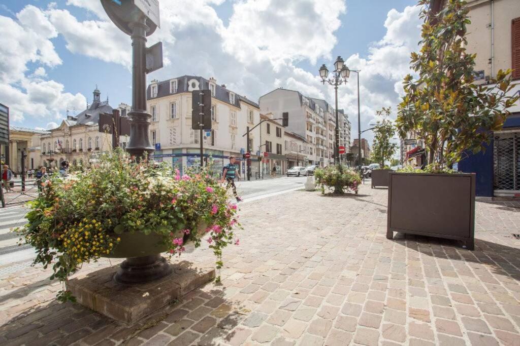 Beautiful Studio Located South Of Paris Бур-ла-Рен Экстерьер фото